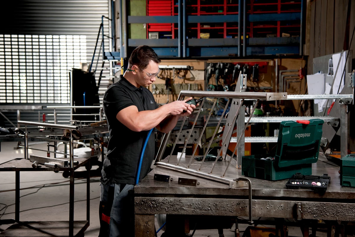 Metabo 604116500 DG 25 Set Meuleuse Droite à Air Comprimé 1 Metabo 604116500 DG 25 Set Meuleuse Droite à Air Comprimé